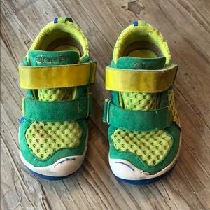 Plae TY kelly green sneakers